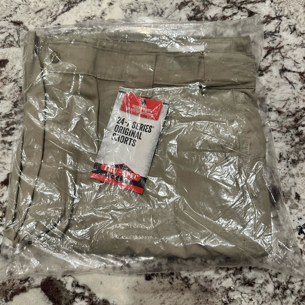 Tru-Spec Men's Khaki Cargo Shorts